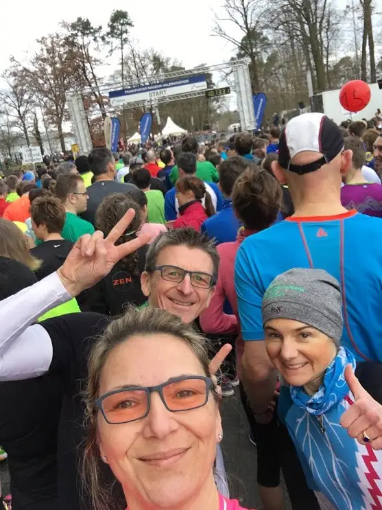 Erster Frühlingssonnenschein beim Halbmarathon Frankfurt
